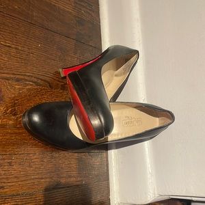 Oh.. Deer Louboutin heels red bottom 7.5